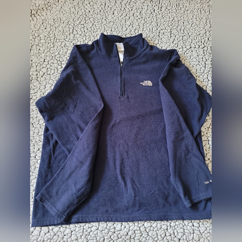 The North Face Men Medium Fleece Sweater Blue